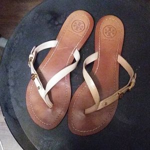 Tory Burch Shoes - TORY BURCH. CREAM THONG SANDALS SZ 6 Tory Burch Shoes - TORY BURCH. CREAM THONG SANDALS SZ 6